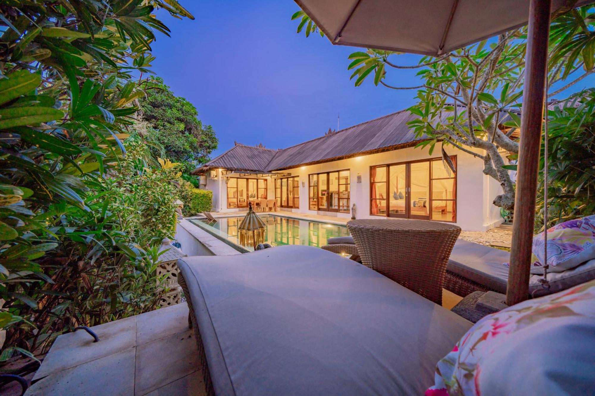 Bali Sunyi Villas ジンバラン エクステリア 写真