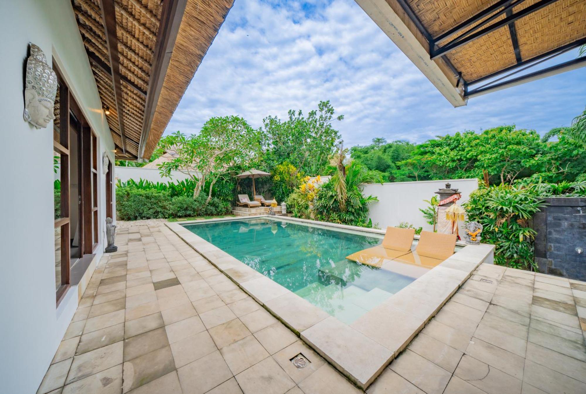 Bali Sunyi Villas ジンバラン エクステリア 写真