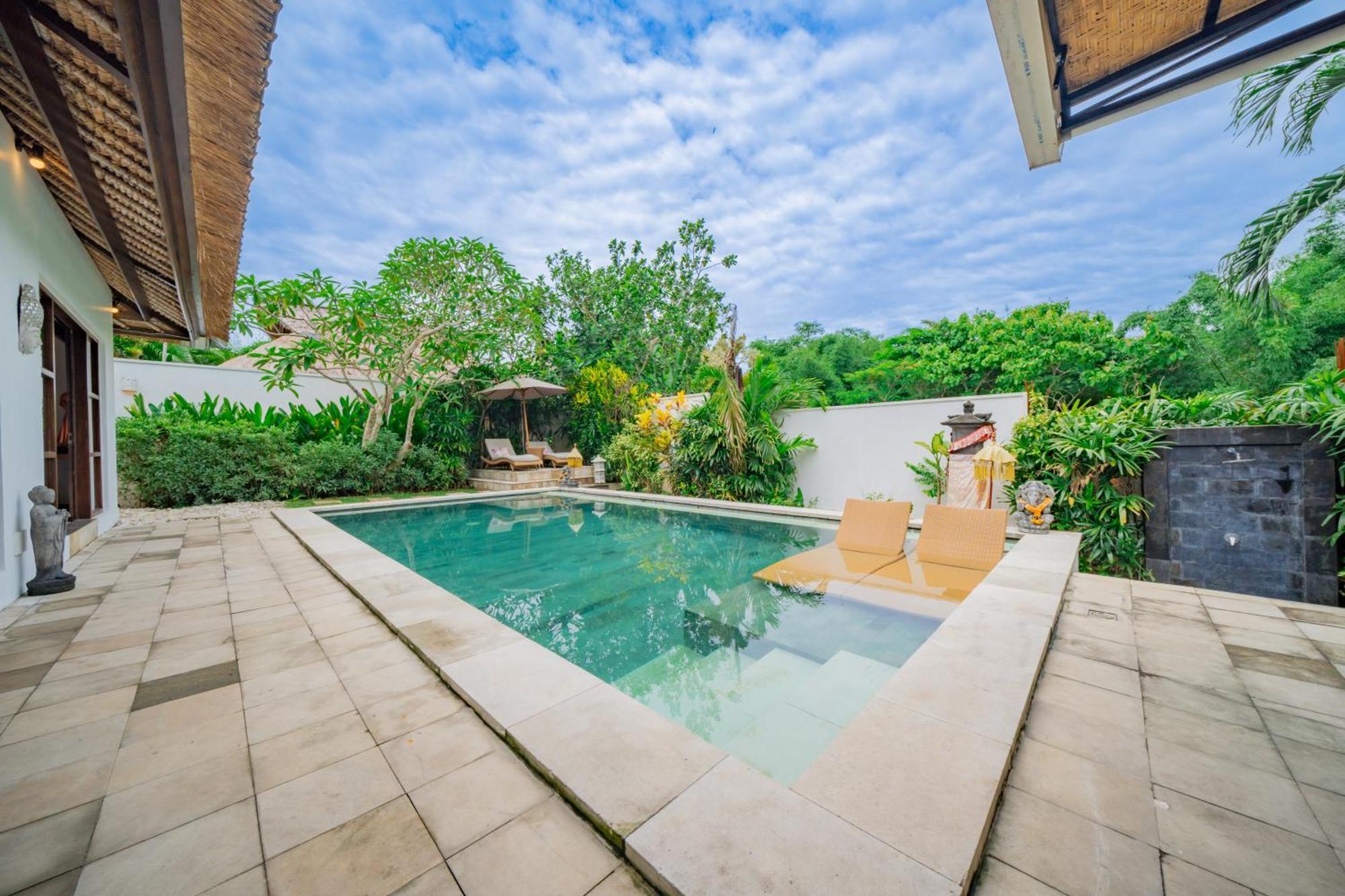 Bali Sunyi Villas ジンバラン エクステリア 写真
