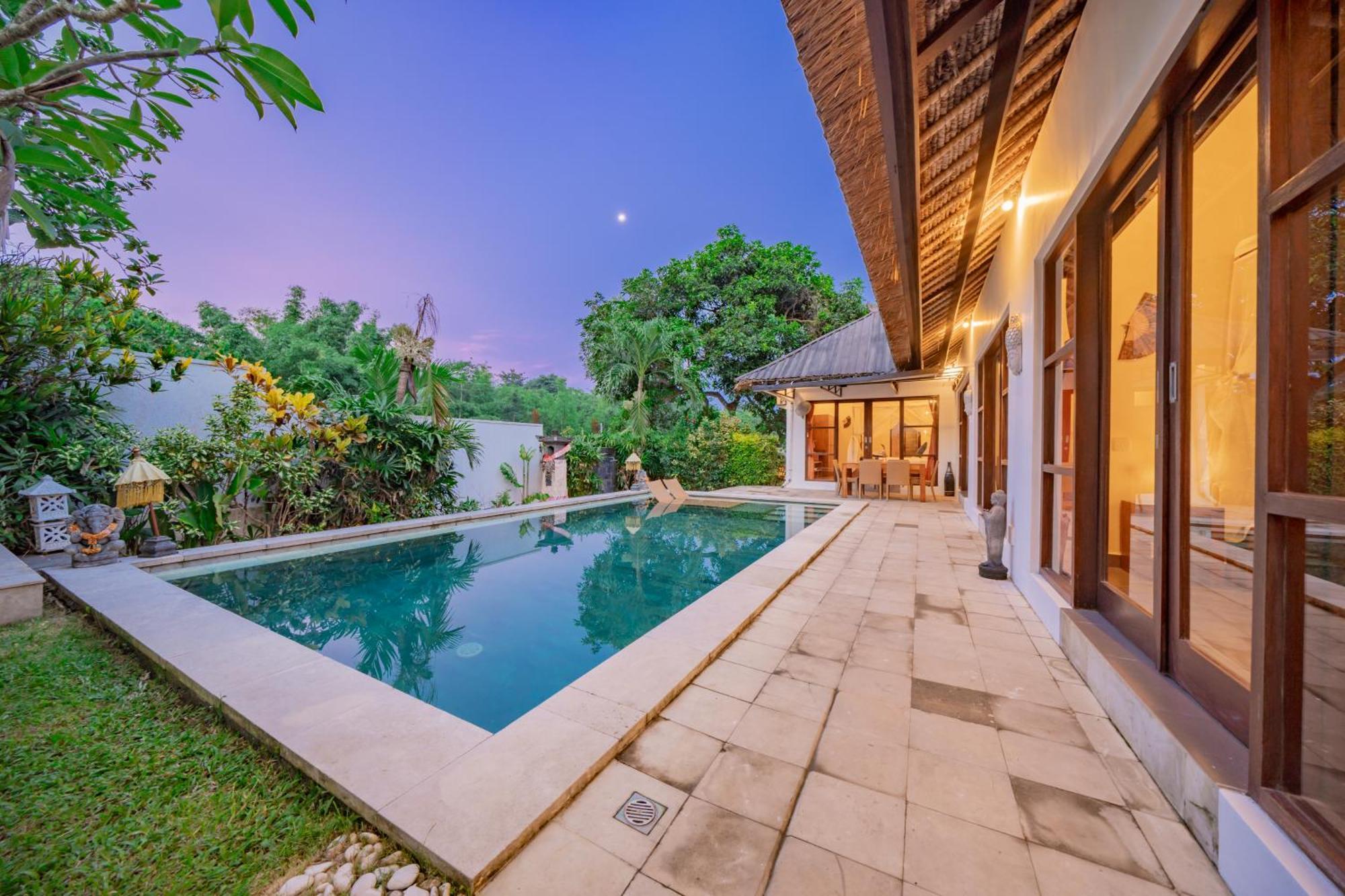 Bali Sunyi Villas ジンバラン エクステリア 写真