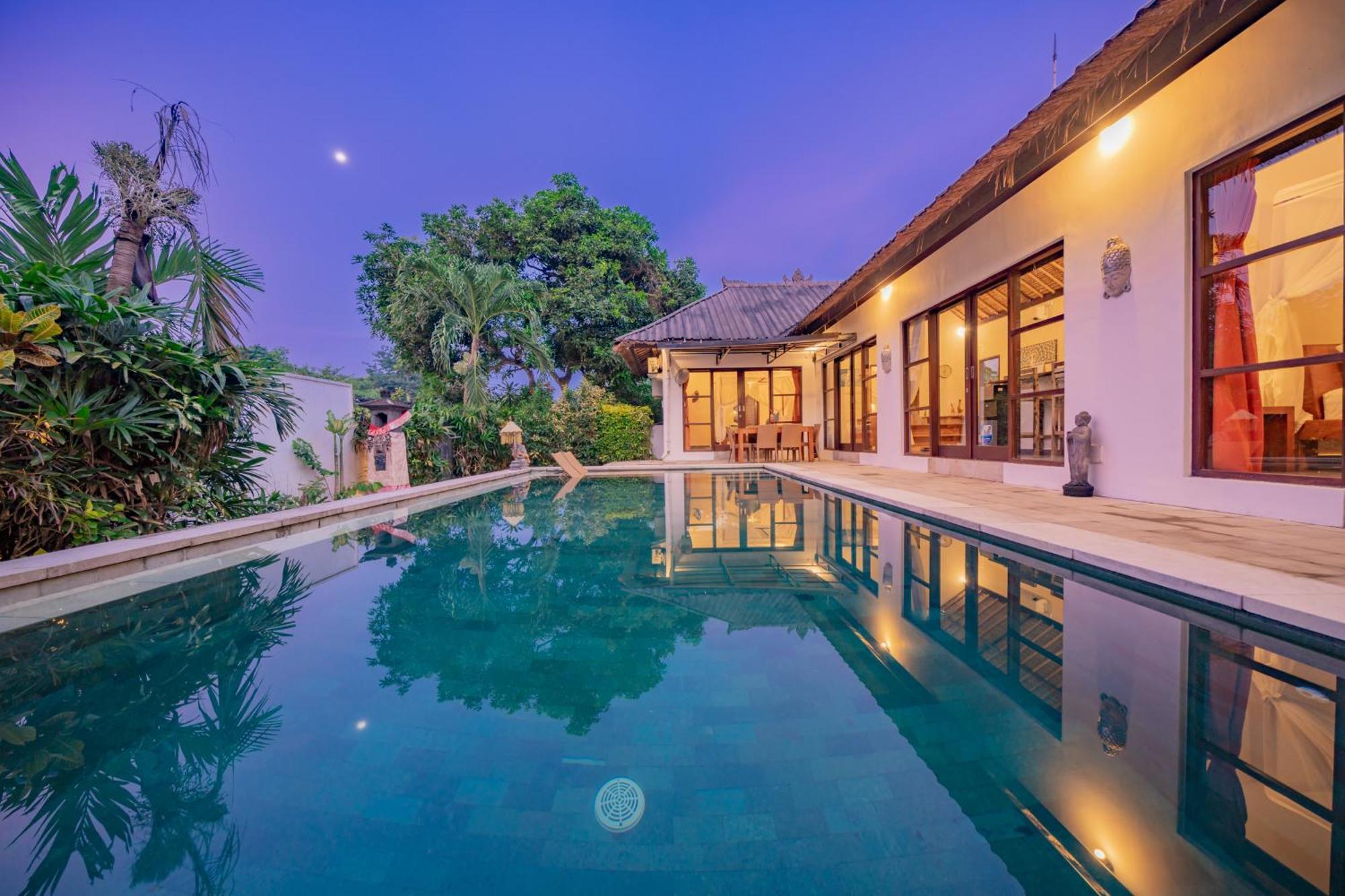 Bali Sunyi Villas ジンバラン エクステリア 写真