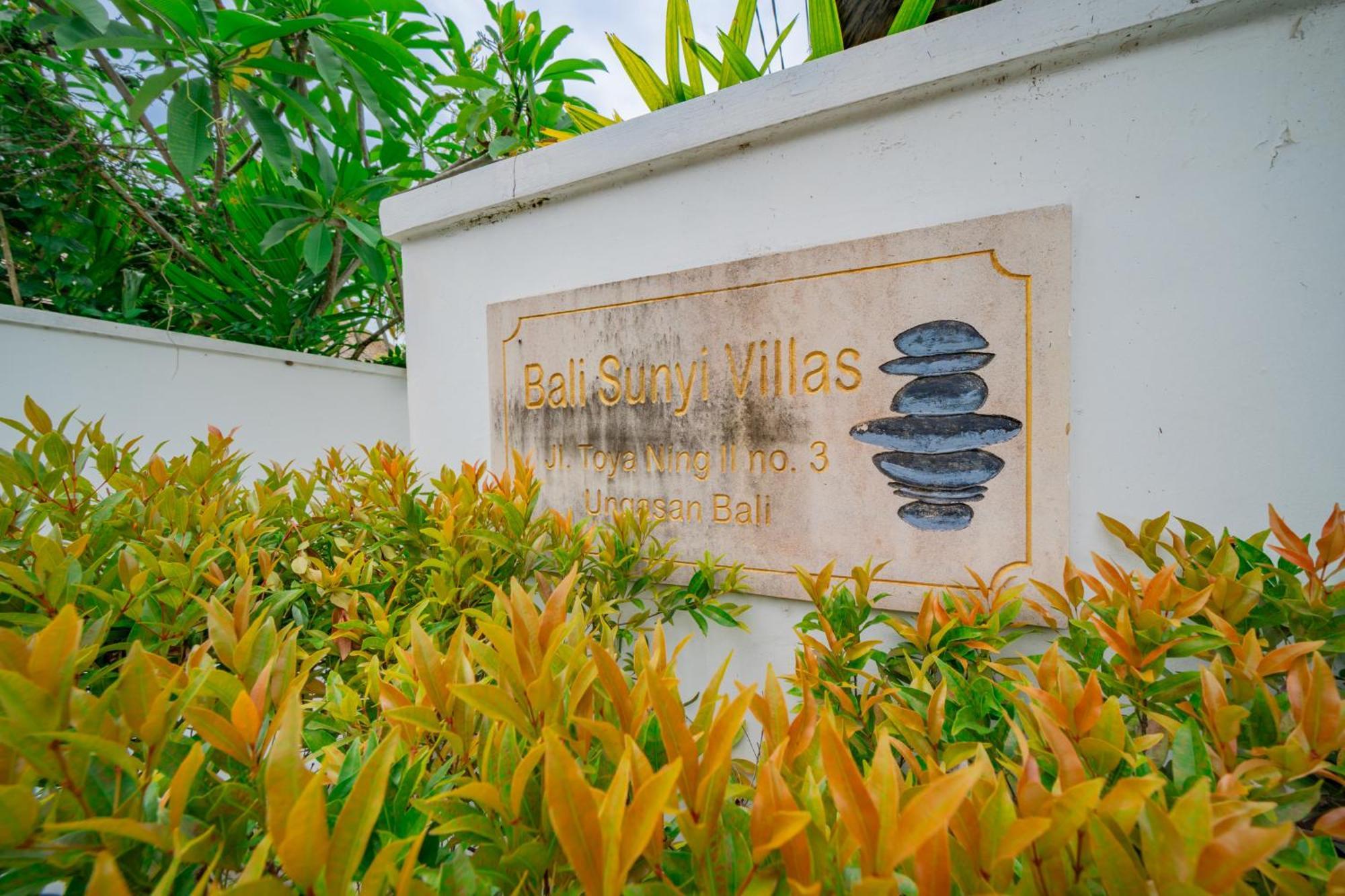 Bali Sunyi Villas ジンバラン エクステリア 写真