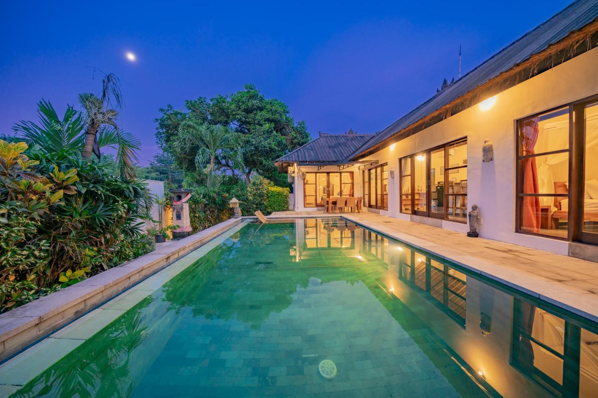Bali Sunyi Villas ジンバラン エクステリア 写真