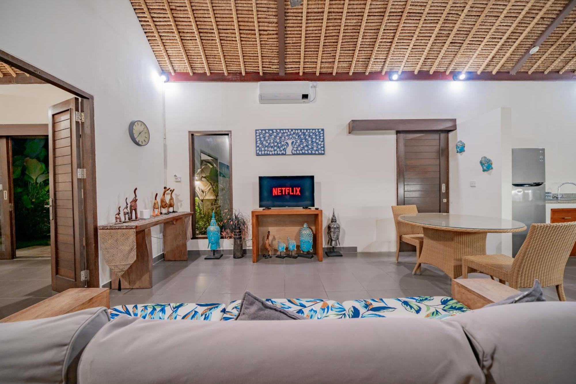 Bali Sunyi Villas ジンバラン エクステリア 写真