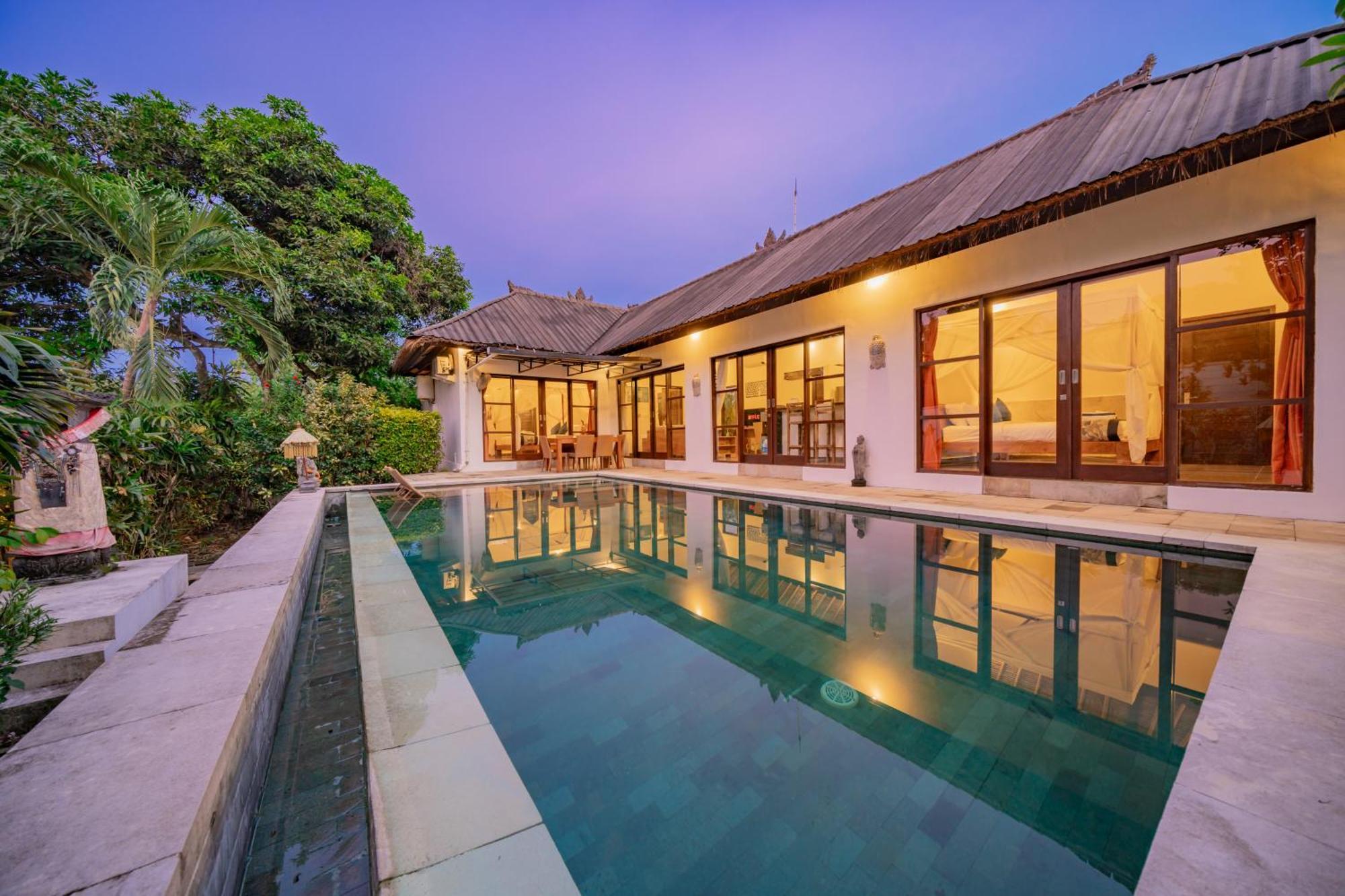 Bali Sunyi Villas ジンバラン エクステリア 写真