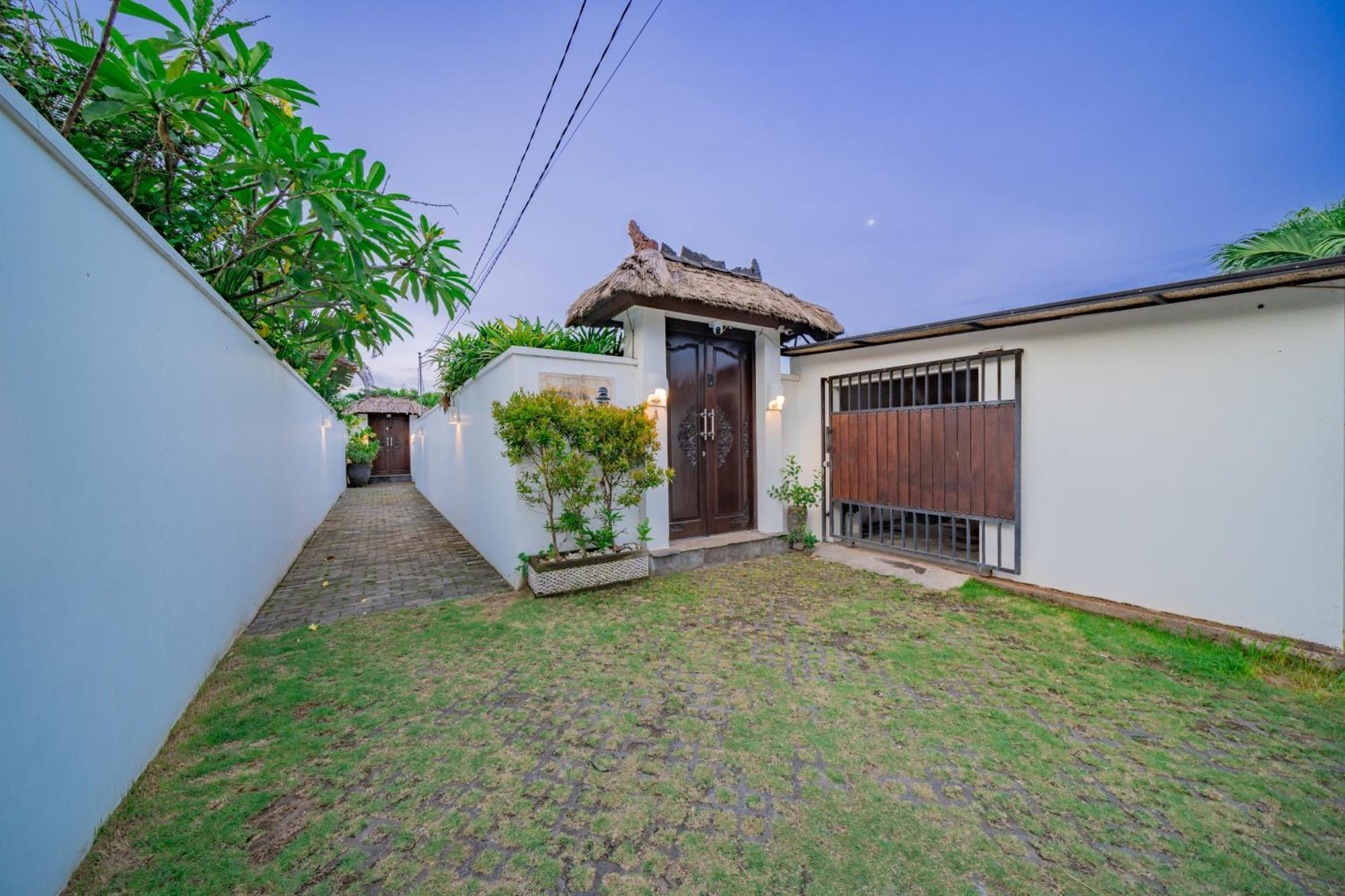 Bali Sunyi Villas ジンバラン エクステリア 写真