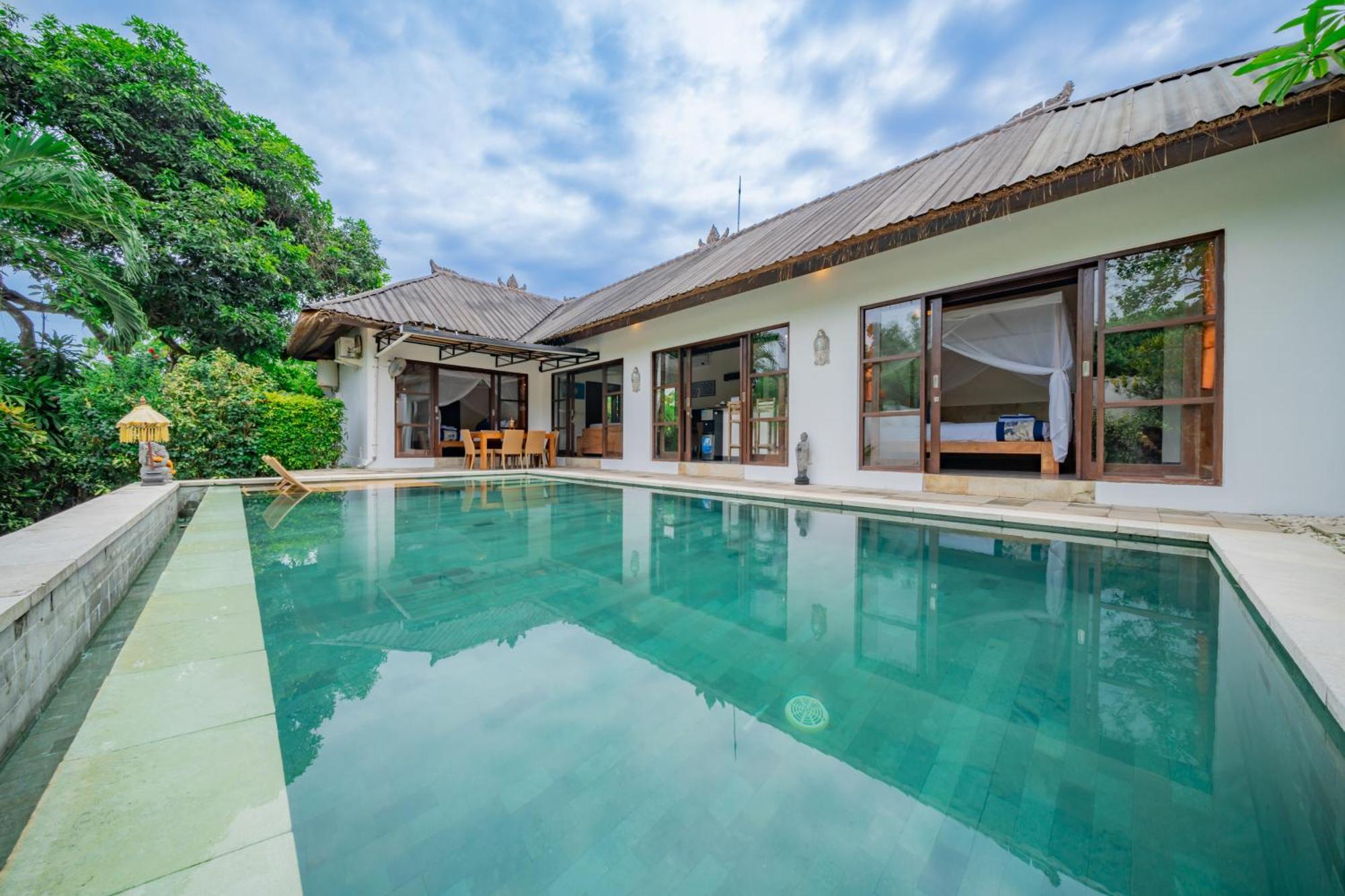 Bali Sunyi Villas ジンバラン エクステリア 写真