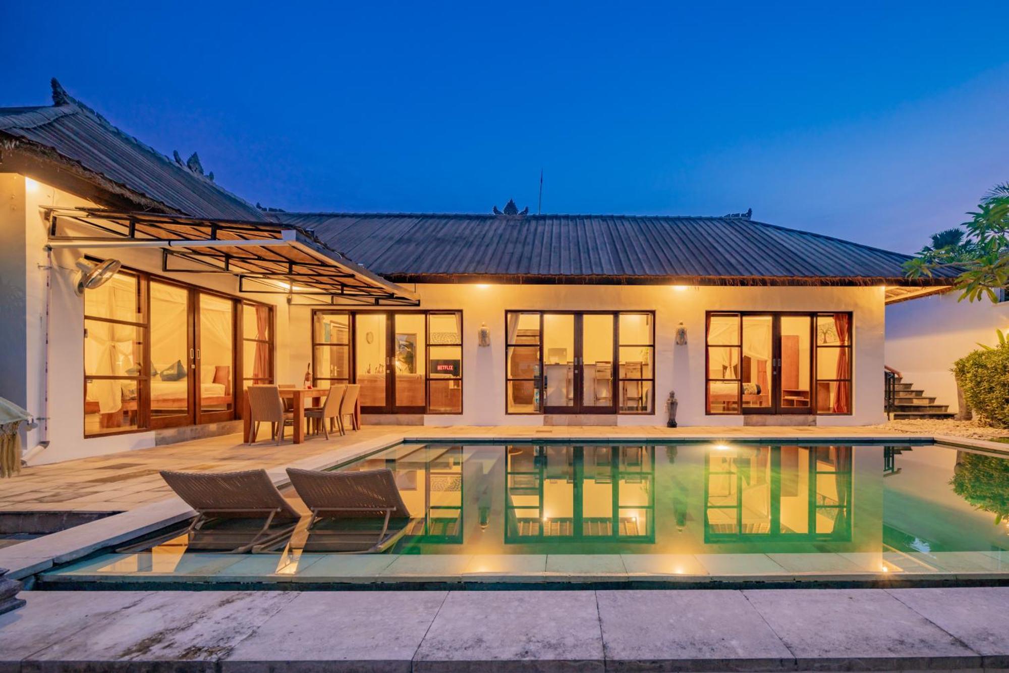 Bali Sunyi Villas ジンバラン エクステリア 写真