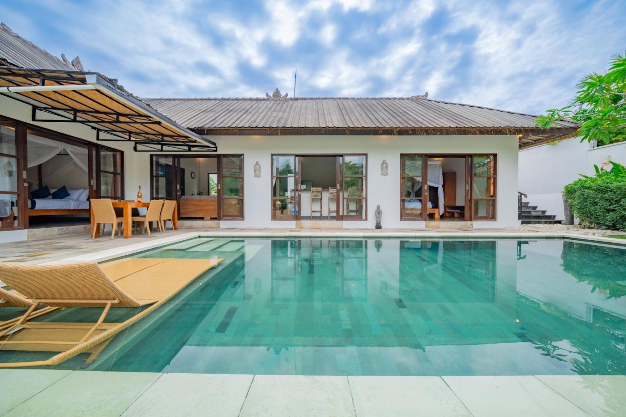 Bali Sunyi Villas ジンバラン エクステリア 写真
