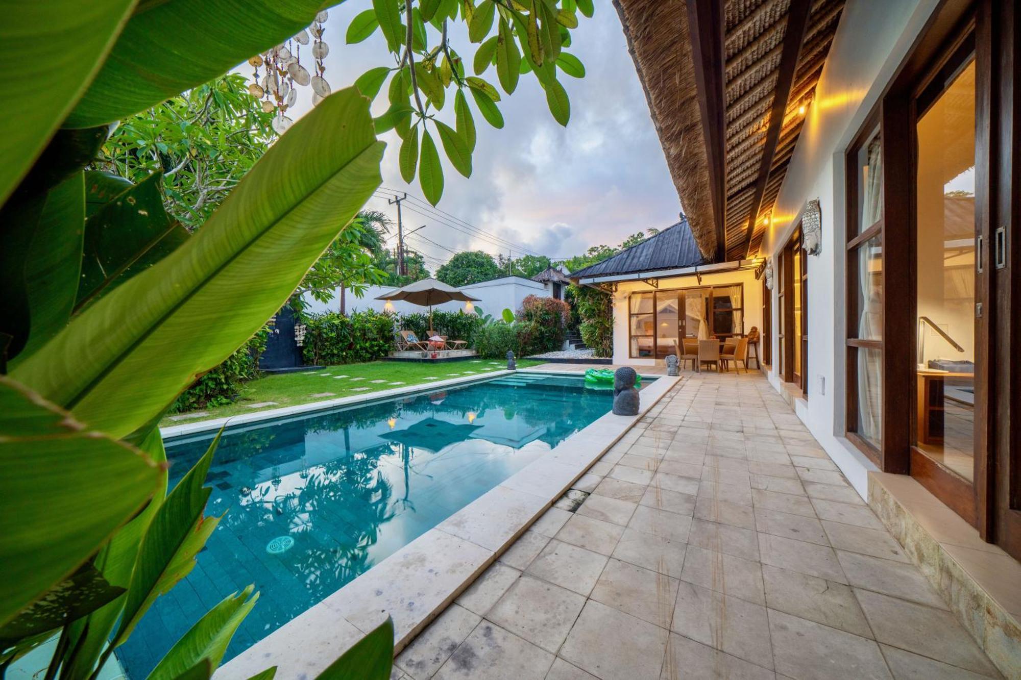 Bali Sunyi Villas ジンバラン エクステリア 写真