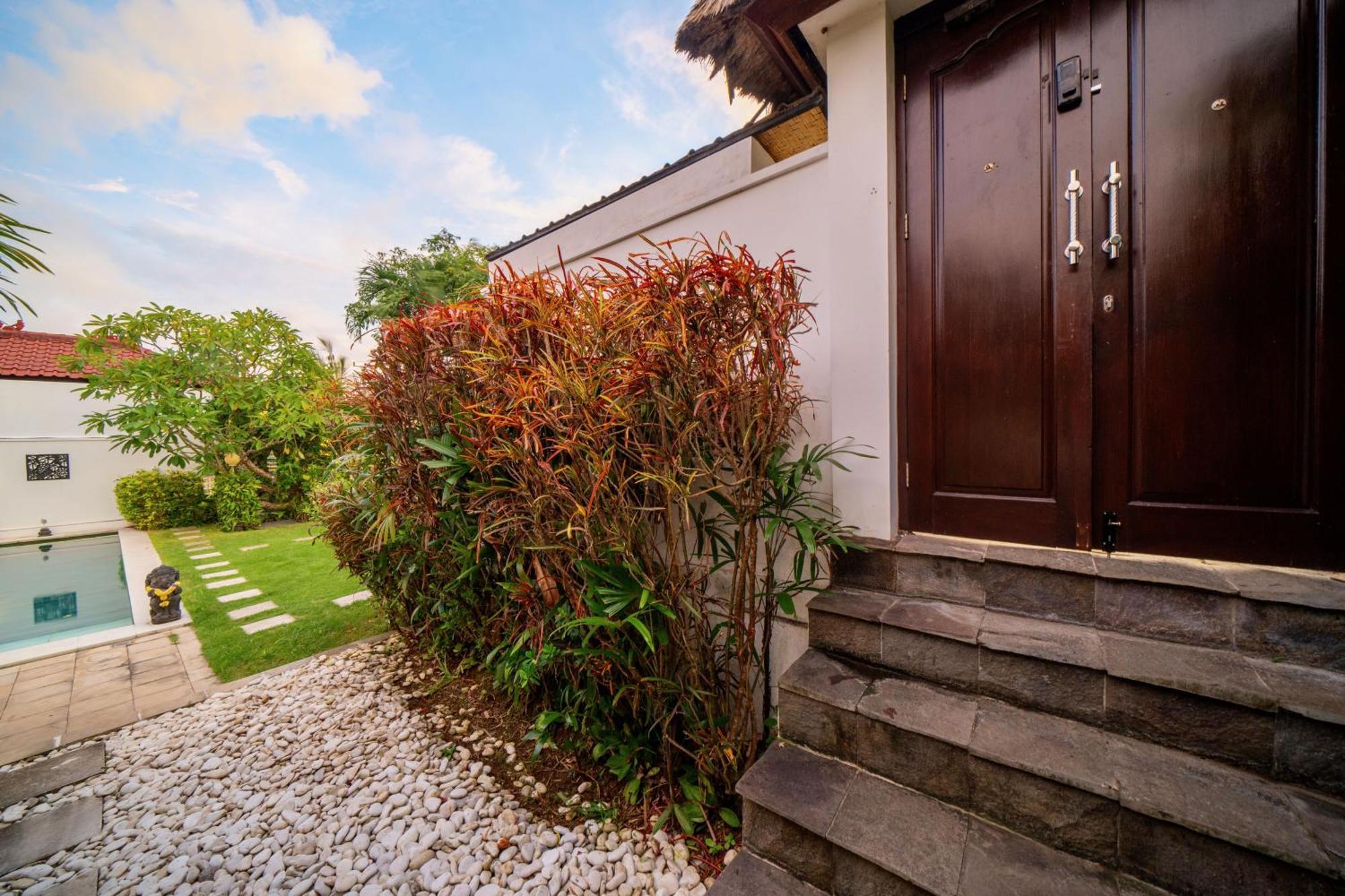 Bali Sunyi Villas ジンバラン エクステリア 写真