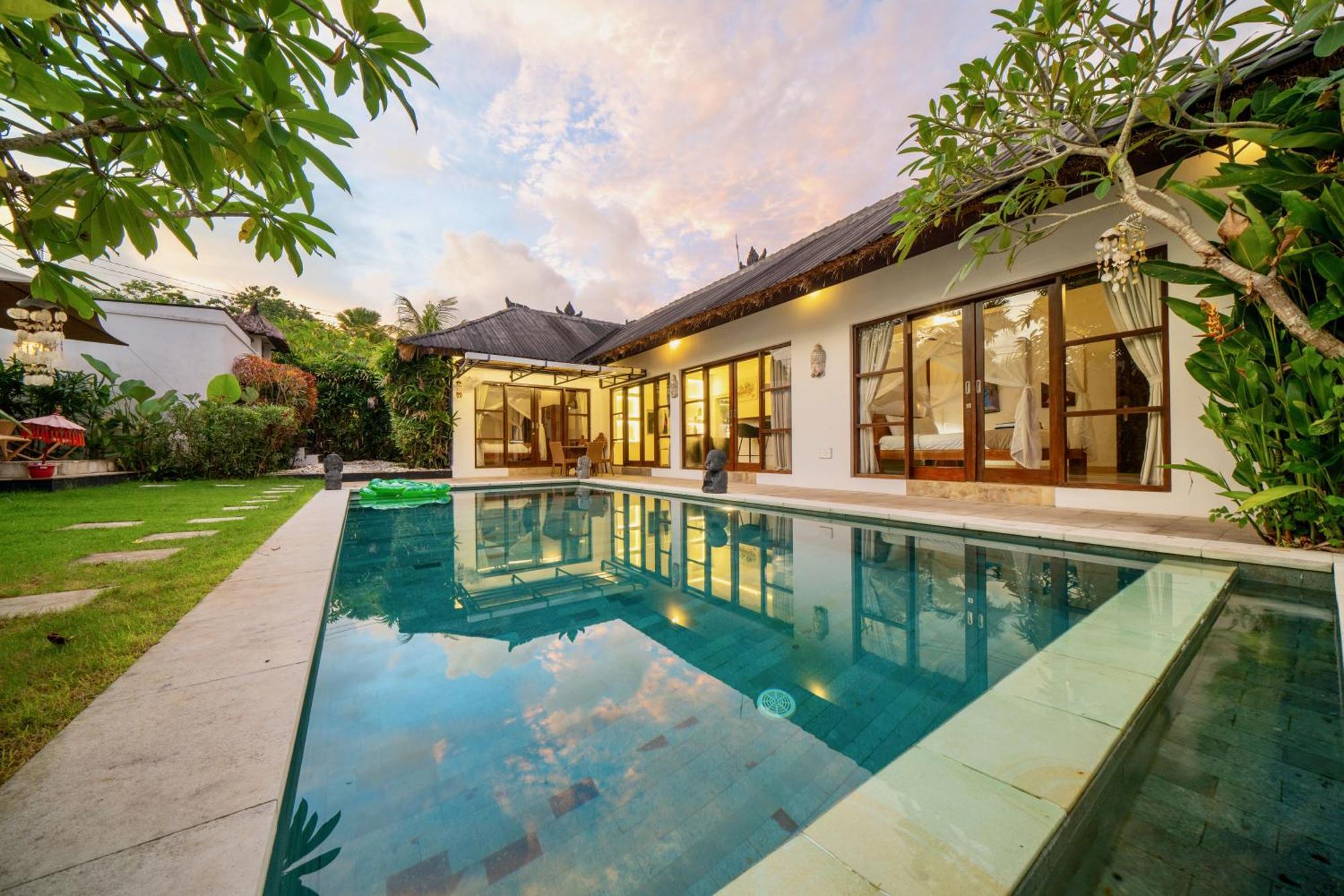 Bali Sunyi Villas ジンバラン エクステリア 写真