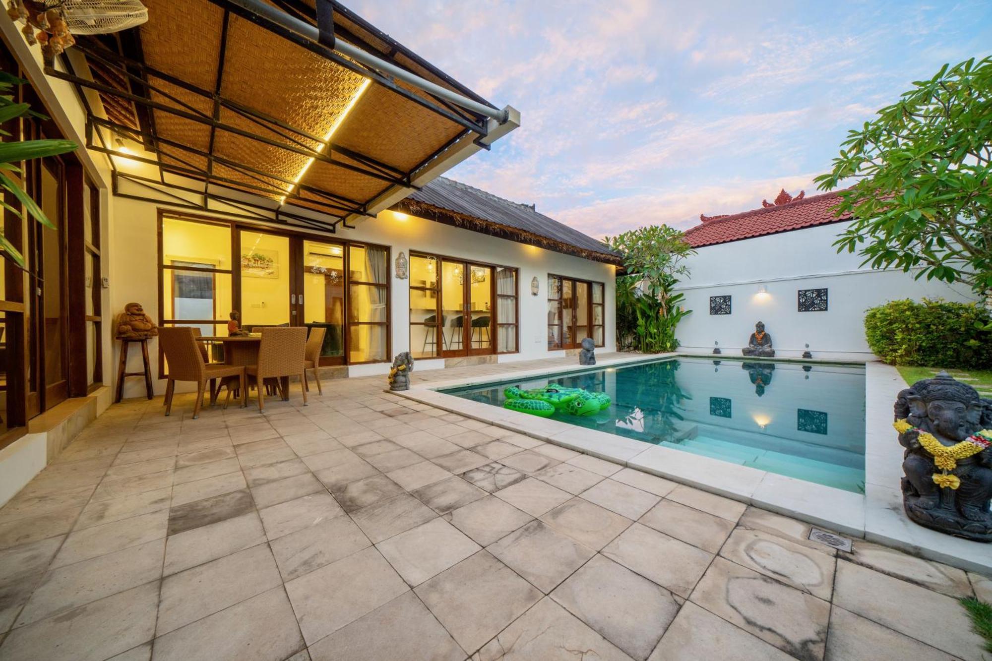 Bali Sunyi Villas ジンバラン エクステリア 写真