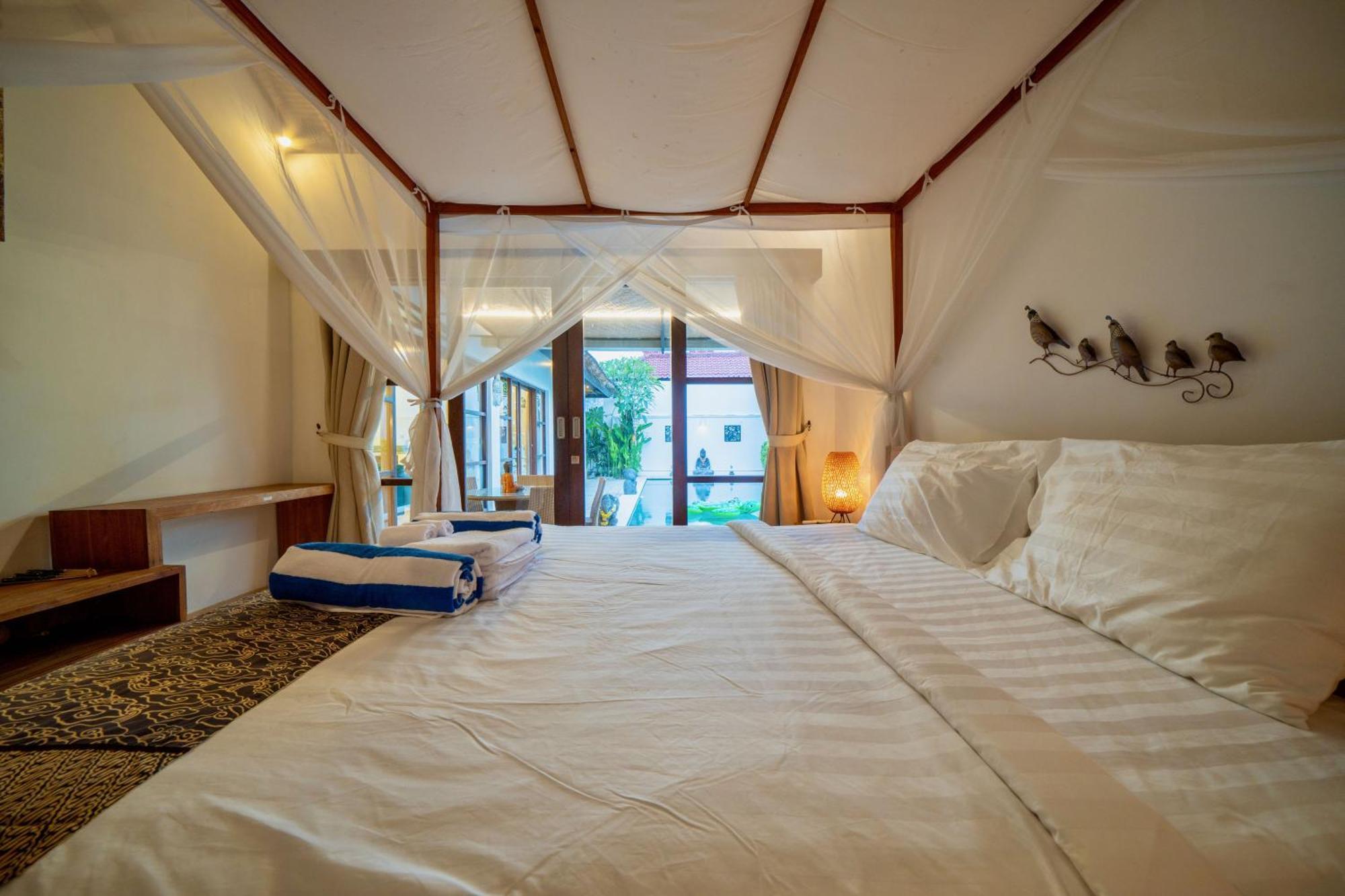 Bali Sunyi Villas ジンバラン エクステリア 写真