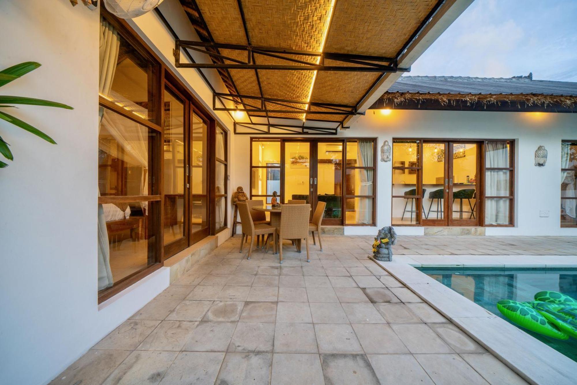 Bali Sunyi Villas ジンバラン エクステリア 写真