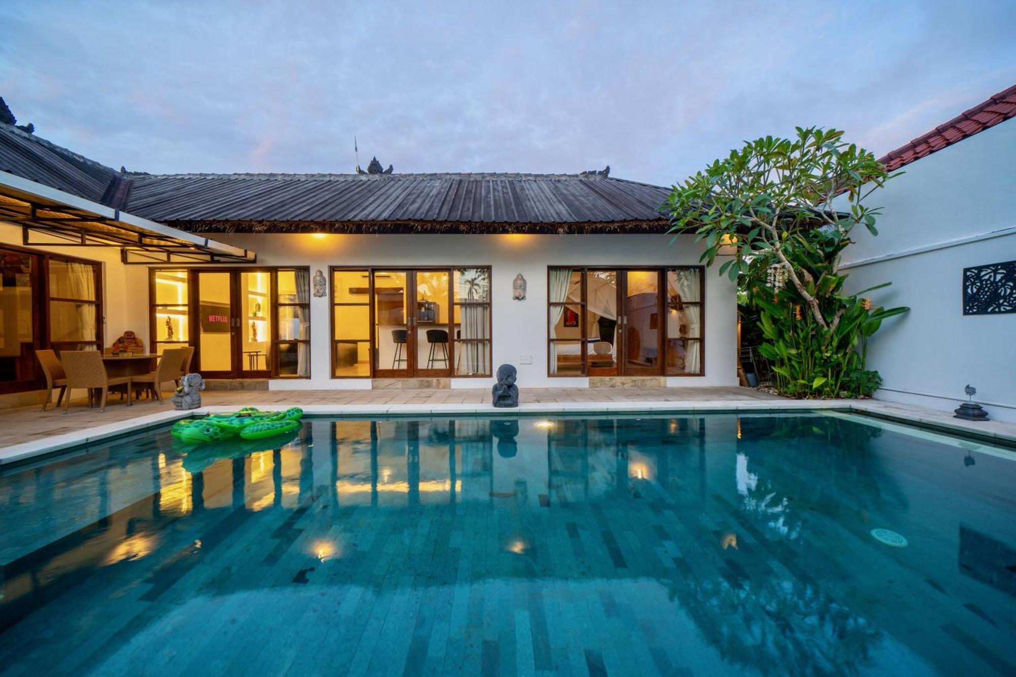 Bali Sunyi Villas ジンバラン エクステリア 写真