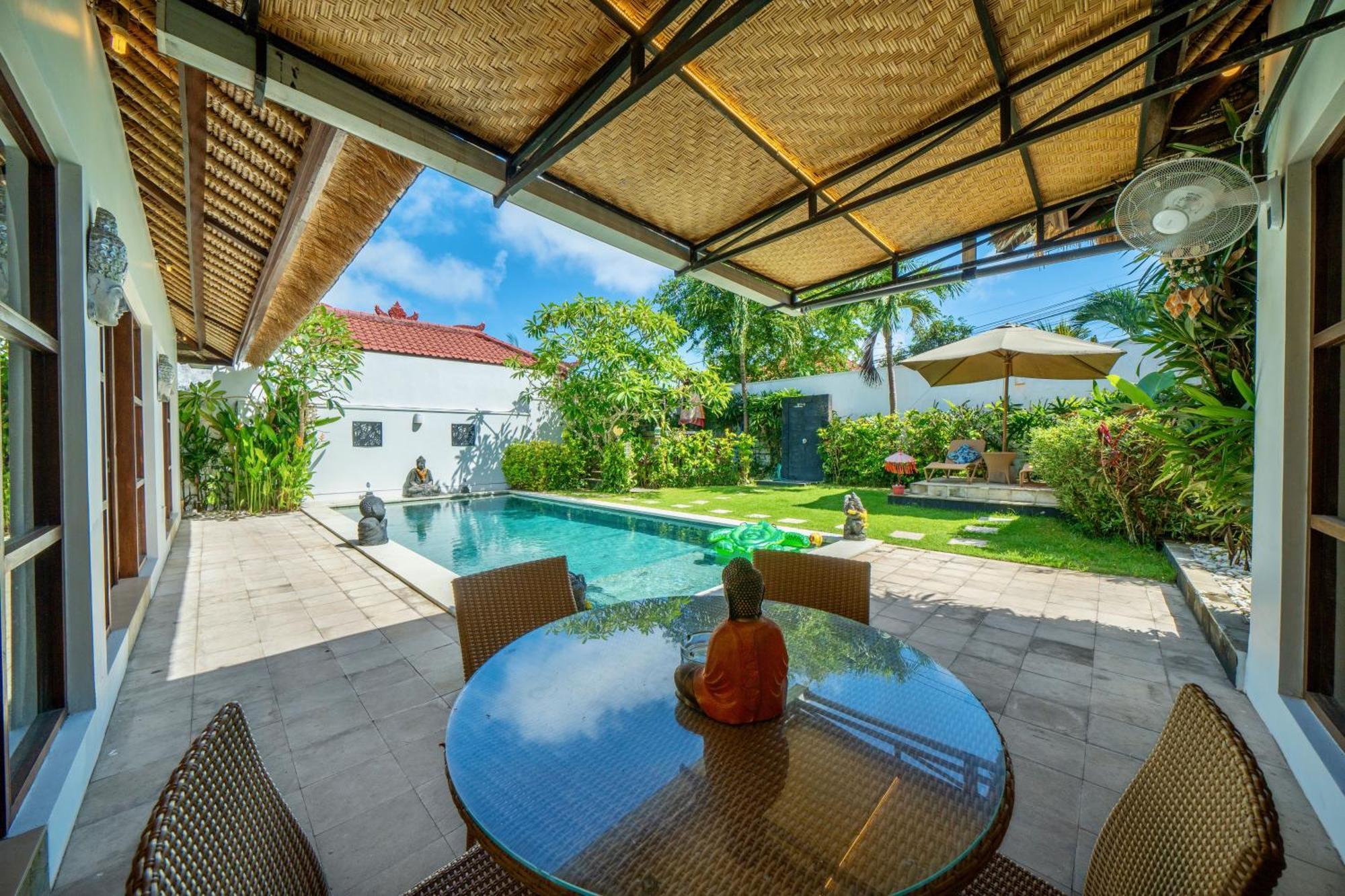 Bali Sunyi Villas ジンバラン エクステリア 写真