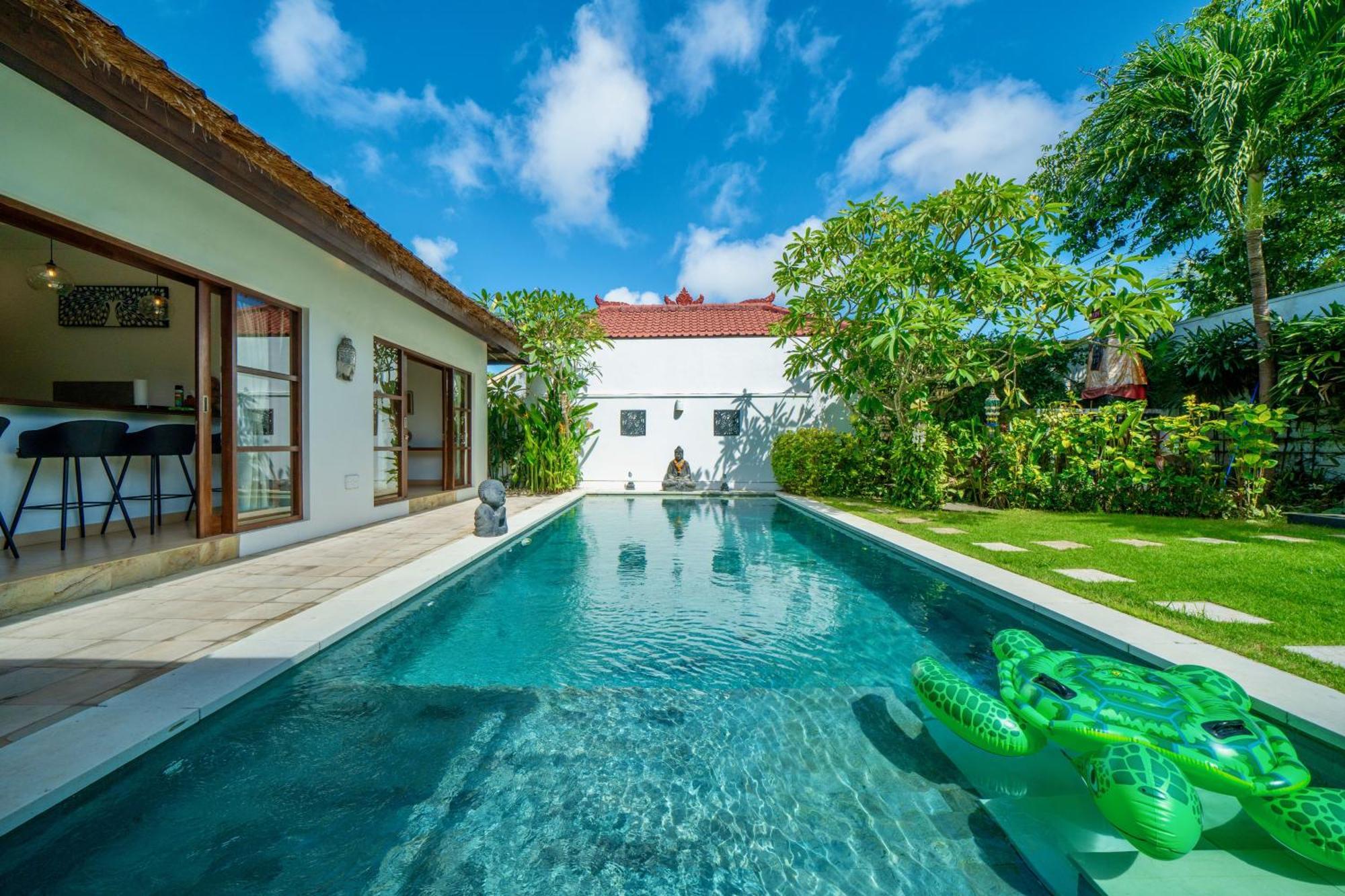 Bali Sunyi Villas ジンバラン エクステリア 写真