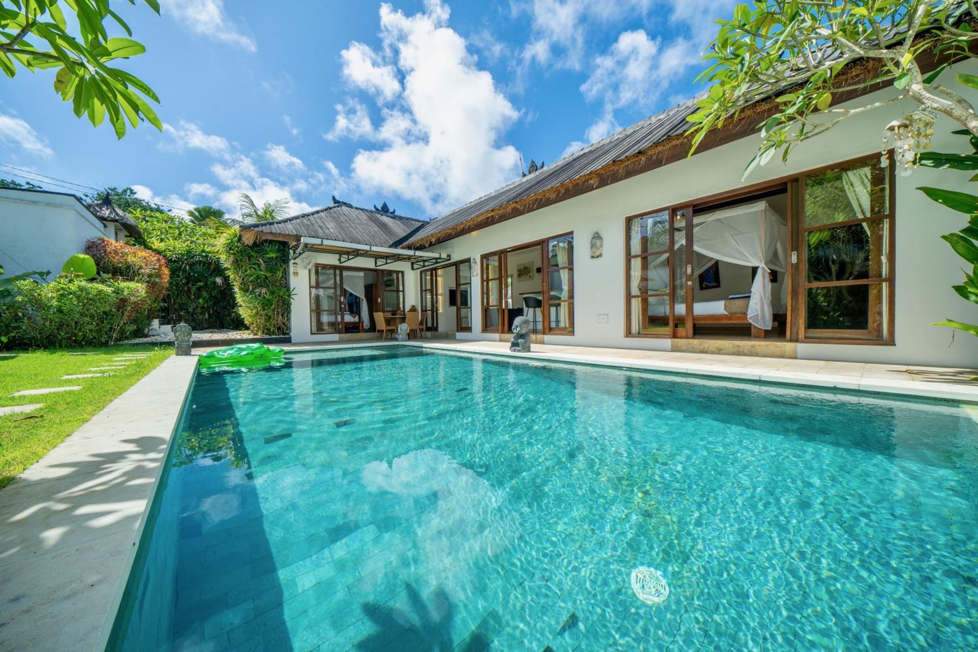 Bali Sunyi Villas ジンバラン エクステリア 写真