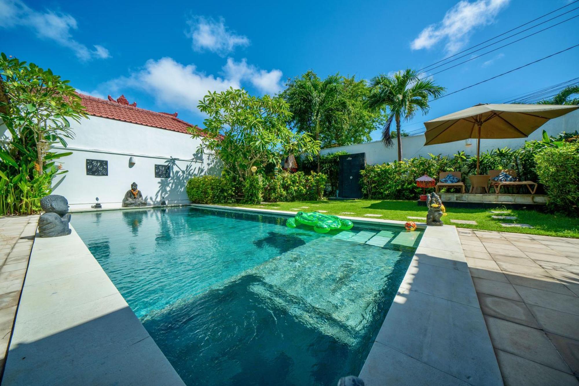 Bali Sunyi Villas ジンバラン エクステリア 写真